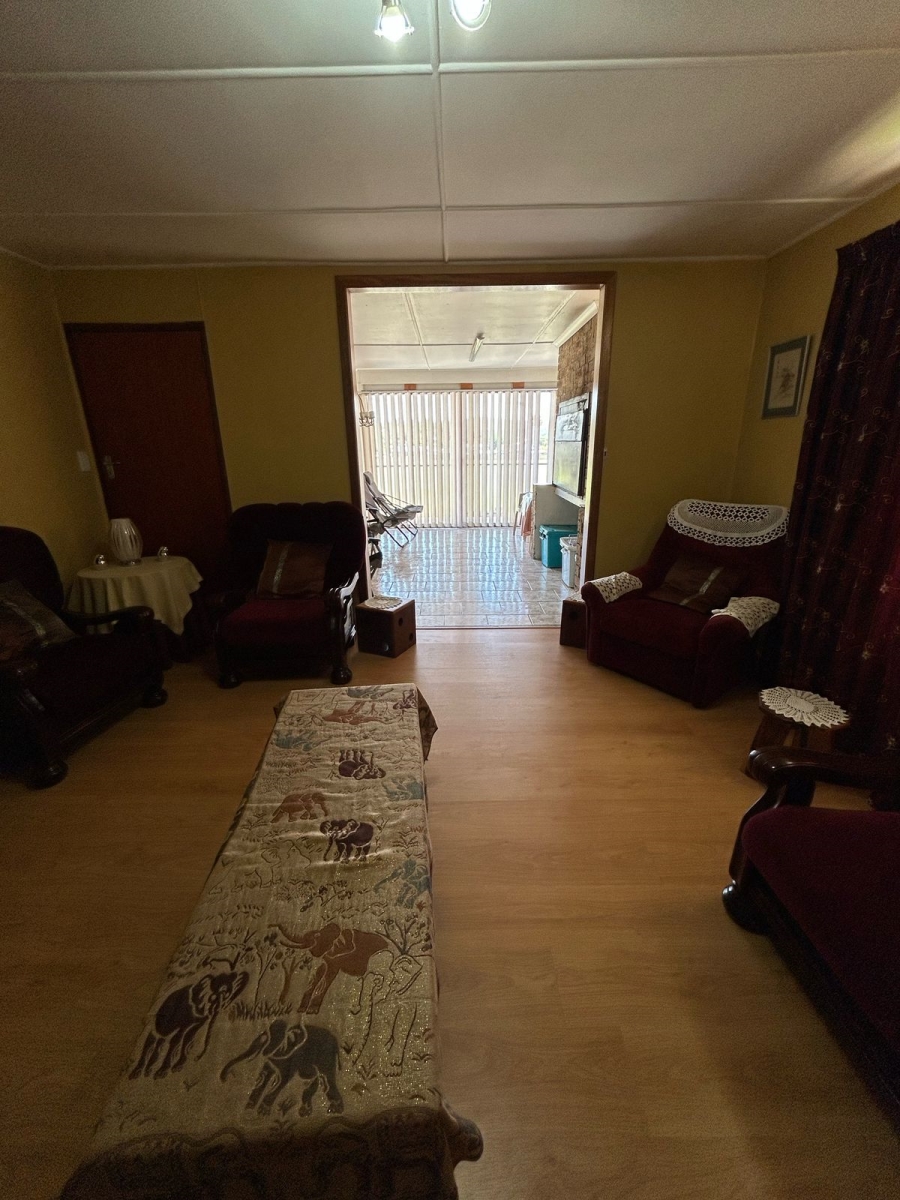 To Let 3 Bedroom Property for Rent in Hartenbos Central Western Cape